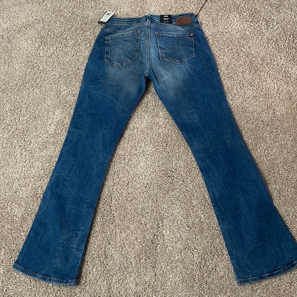 BRAND New Bootcut jeans - Picture 7 of 7